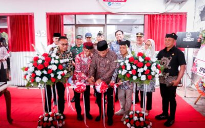 Menkop Launching Koperasi Merah Putih Tukangkayu, Banyuwangi Jadi Model Penguatan Ekonomi Kelurahan