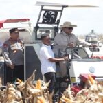 Presiden Prabowo Subianto sedang berpidato dalam acara Panen Raya Jagung di Tuban 16 Mei 2026