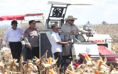 Presiden Prabowo Subianto sedang berpidato dalam acara Panen Raya Jagung di Tuban 16 Mei 2026